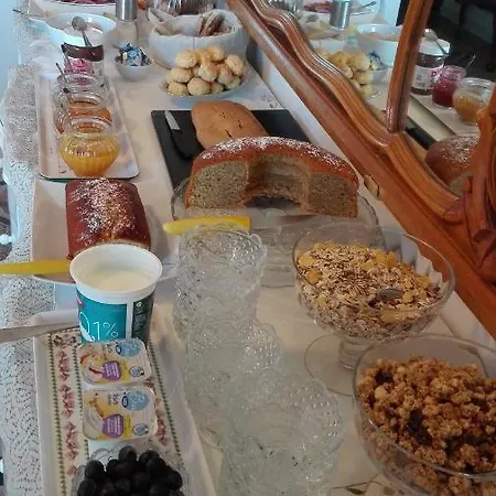 Al 32 Bed & Breakfast *