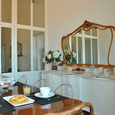 Al 32 Oda ve Kahvaltı Massa Marittima