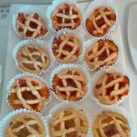 Al 32 Oda ve Kahvaltı 3*