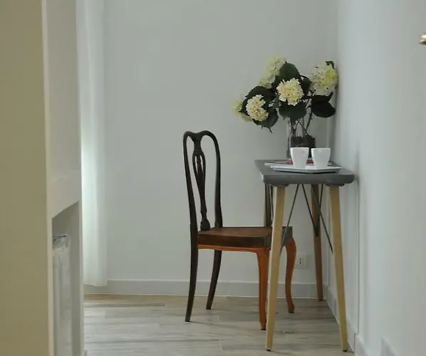 ベッド・アンド・ブレックファスト Al 32 3*